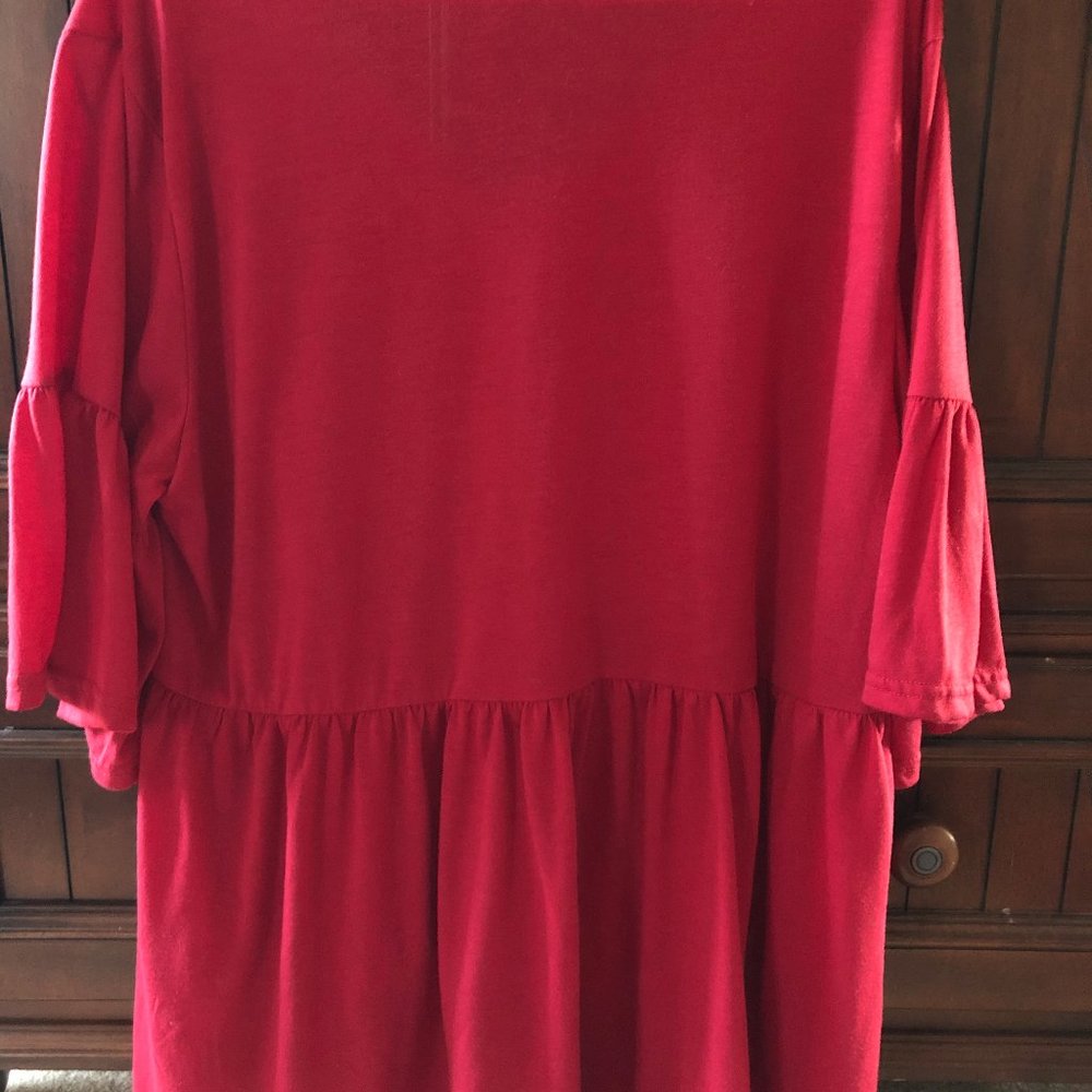 SHEIN v neck ruffle top - Picture 3 of 6